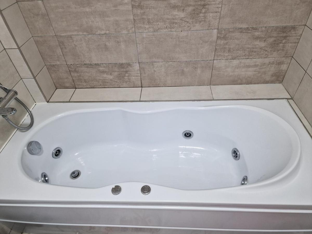 Apartament Rezidential Σουκεάβα Εξωτερικό φωτογραφία
